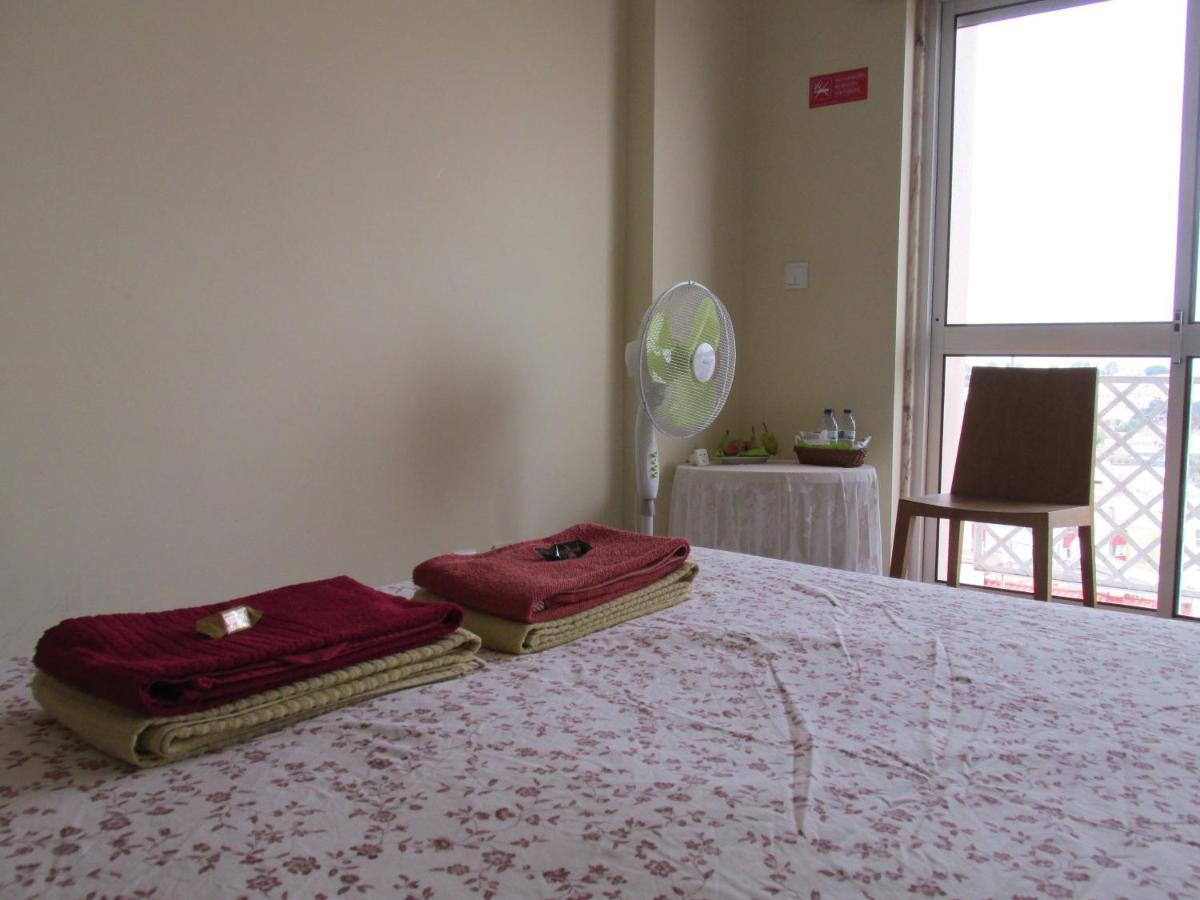 Homestay Marialva Park Seixal  Exterior foto
