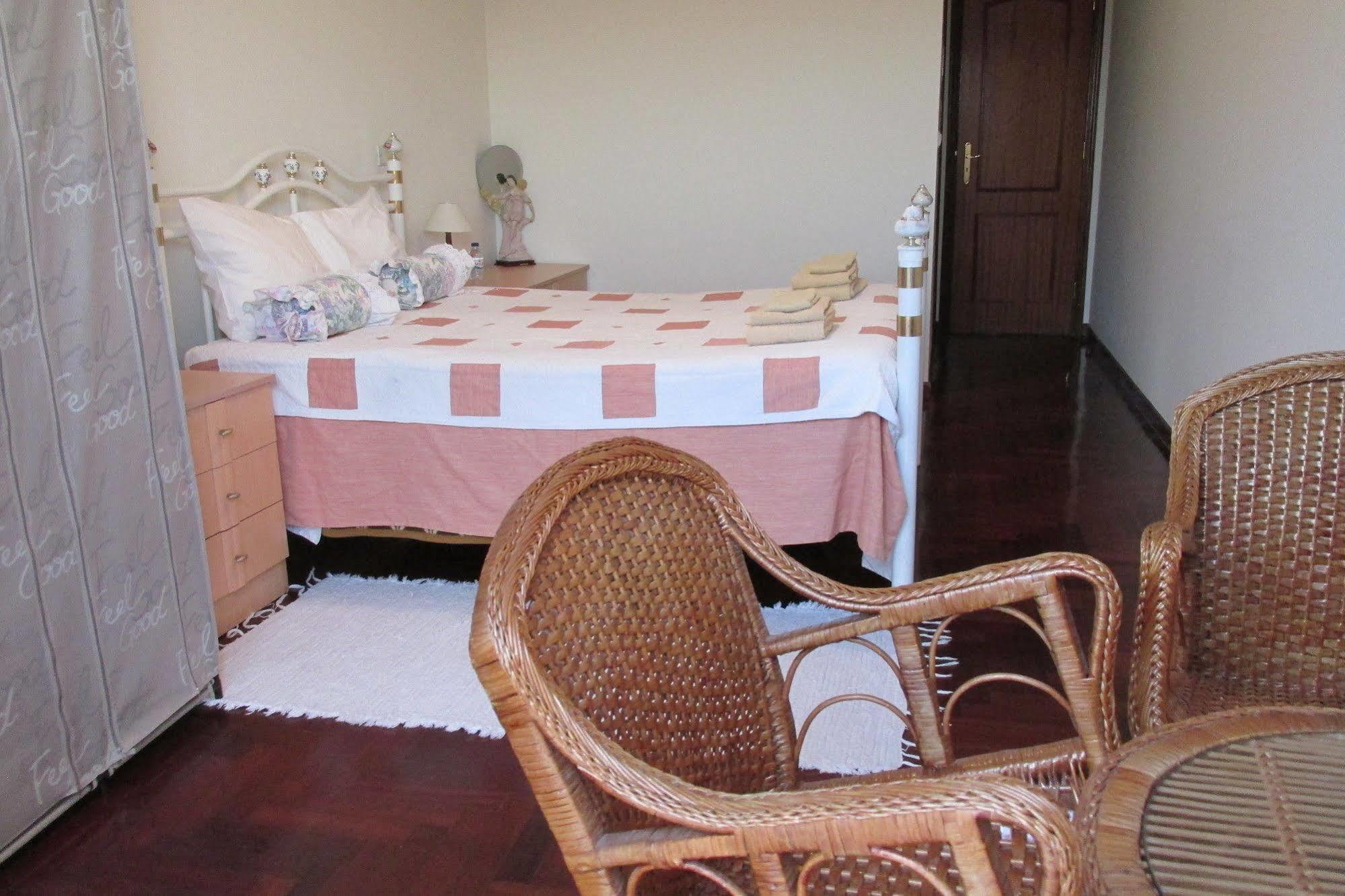 Homestay Marialva Park Seixal  Exterior foto